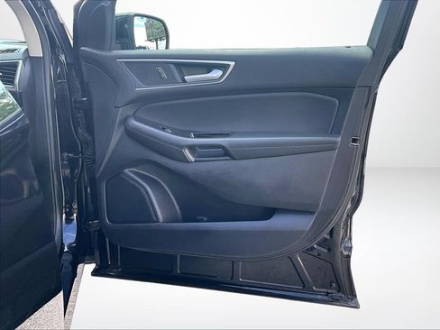 Used 2019 Ford Edge SEL w/ Equipment Group 201A AWD/4WD image 24