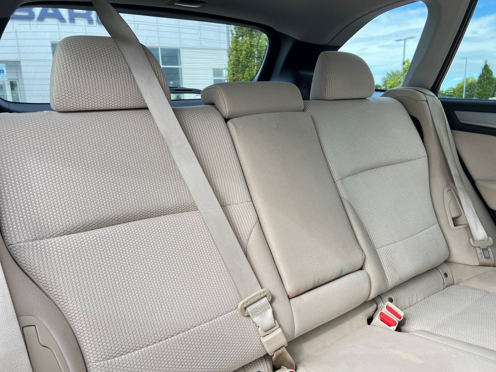 Used 2017 Subaru Outback 2.5i Premium w/ Popular Package #1 AWD/4WD image 18