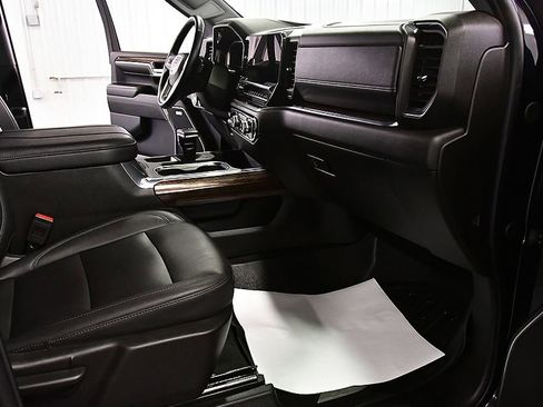 Used 2024 GMC Sierra 1500 Elevation w/ Elevation Premium Package image 31