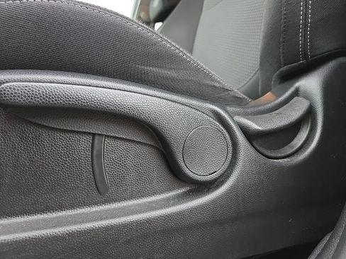 Used 2018 Kia Soul + FWD image 27