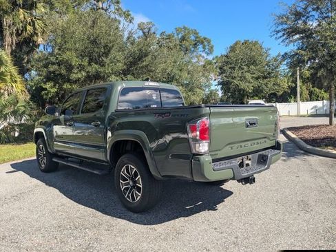 Used 2022 Toyota Tacoma SR5 RWD image 4