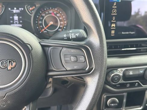 Used 2024 Jeep Wrangler Sport AWD/4WD image 20