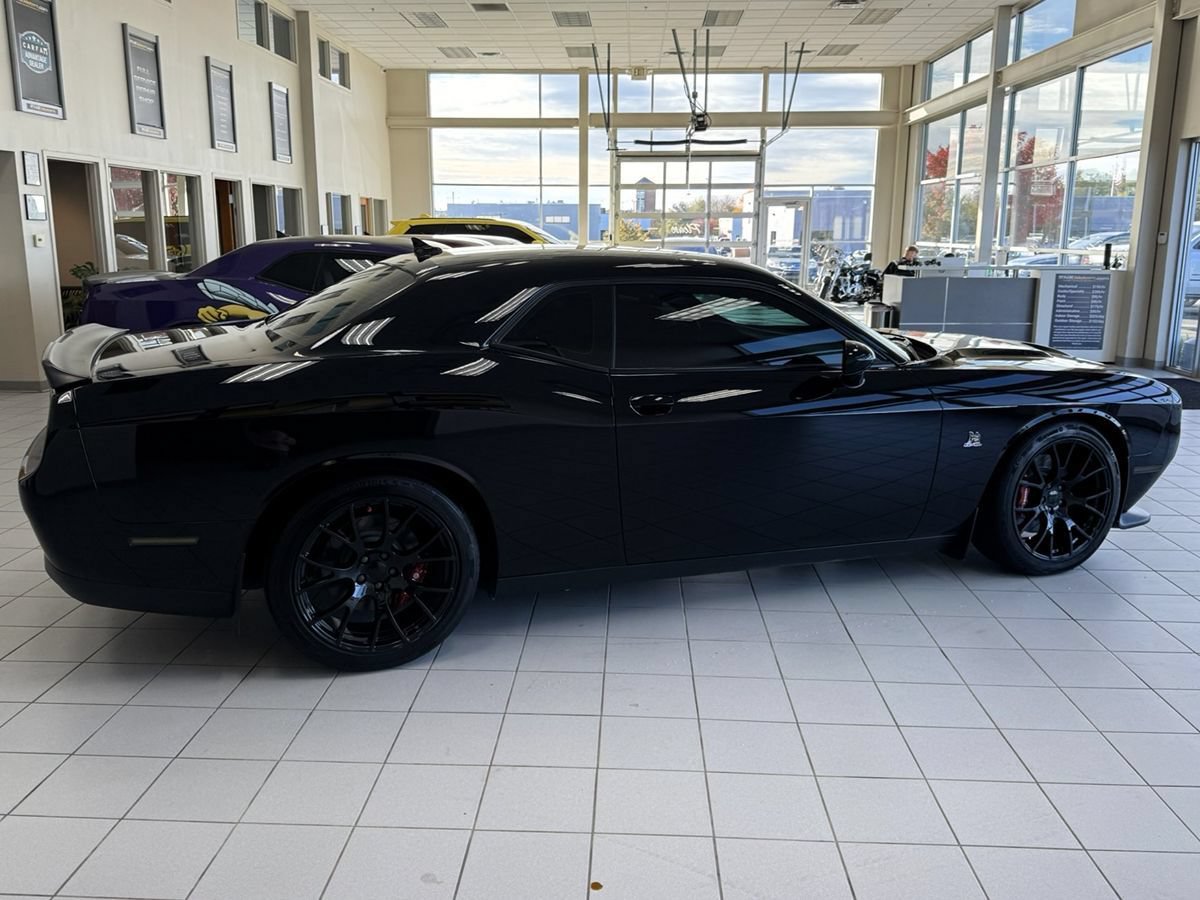 Used 2016 Dodge Challenger R/T Scat Pack RWD image 8