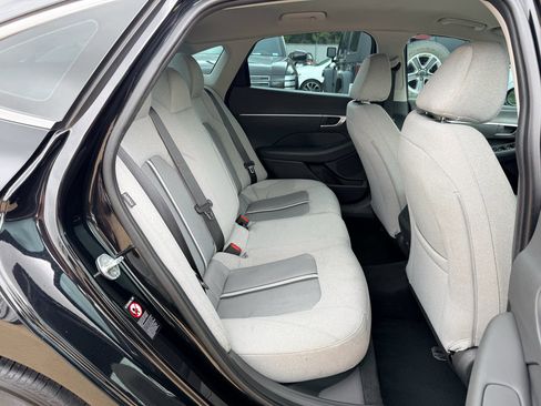 Used 2022 Hyundai Sonata SE w/ Cargo Package FWD image 23