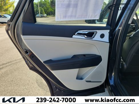 New 2026 Kia Sportage EX w/ EX Panorama Roof Package FWD image 14