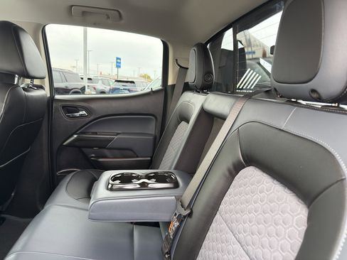 Used 2022 Chevrolet Colorado Z71 image 35