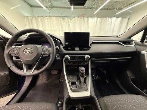Certified 2024 Toyota RAV4 XLE w/ Convenience Package AWD/4WD image 18