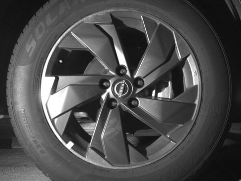 Used 2025 Nissan Rogue SV FWD image 13