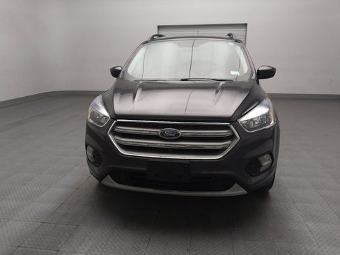 Used 2018 Ford Escape SE image 15