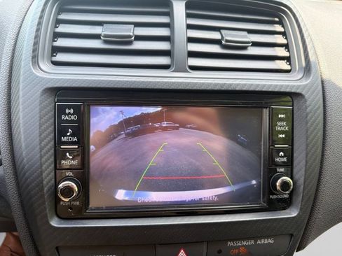 Used 2025 Mitsubishi Outlander Sport ES AWD/4WD image 24