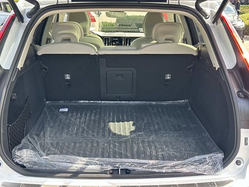 Certified 2025 Volvo XC60 T8 Plus w/ Protection Package Premier image 23