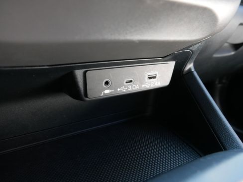 Used 2025 Subaru Crosstrek 2.0i Premium AWD/4WD image 33