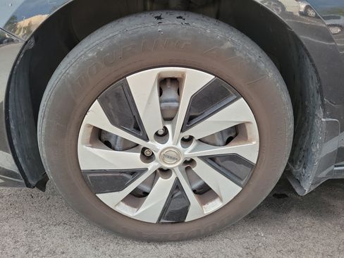 Used 2019 Nissan Altima 2.5 S AWD/4WD image 6
