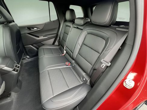 New 2026 Chevrolet Equinox LT w/ Convenience Package II image 23