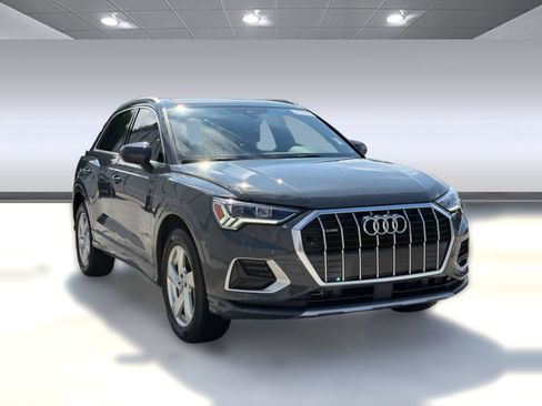 Used 2020 Audi Q3 2.0T Premium Plus w/ Premium Plus Package AWD/4WD image 7