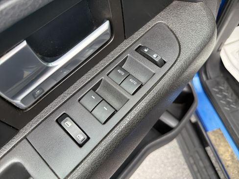 Used 2014 Ford F150 FX4 w/ Equipment Group 402A Luxury AWD/4WD image 16