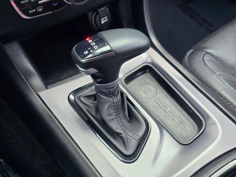 Used 2019 Dodge Charger SXT w/ Plus Group image 36