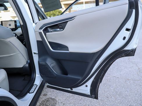Certified 2025 Toyota RAV4 Limited FWD image 38