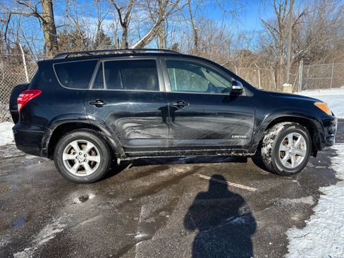 Used 2009 Toyota RAV4 Limited image 2