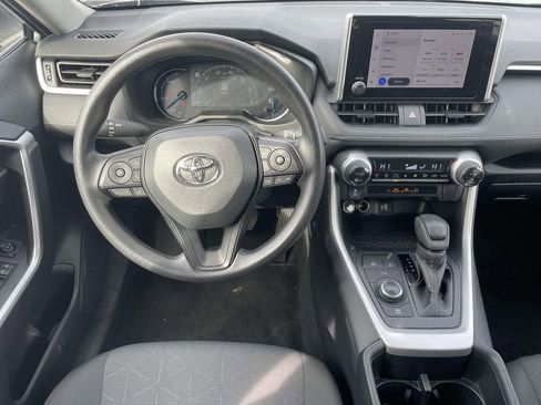 Used 2025 Toyota RAV4 XLE image 25