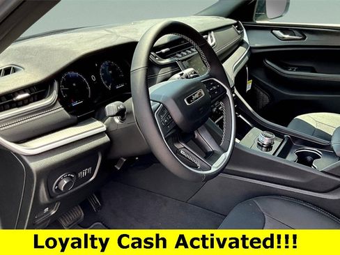 New 2025 Jeep Grand Cherokee L Laredo w/ Luxury Tech Group I image 14