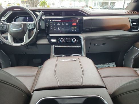 Certified 2024 GMC Sierra 2500 Denali w/ Denali Reserve Package image 14