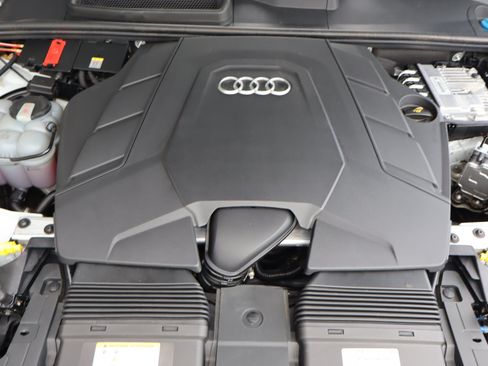 Used 2022 Audi Q7 3.0T Premium w/ Convenience Package AWD/4WD image 45