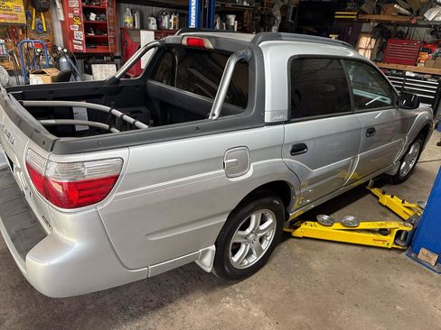 Used 2005 Subaru Baja Sport image 38