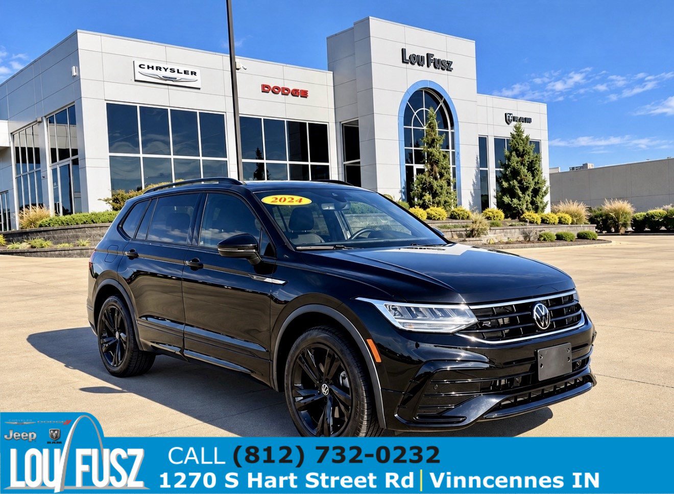 Used 2024 Volkswagen Tiguan SE R-Line FWD image 1