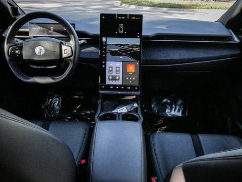 Used 2023 Fisker Ocean Extreme image 29