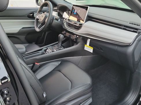 New 2026 Jeep Compass Limited image 14