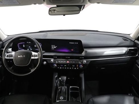 Used 2024 Kia Telluride LX FWD image 14