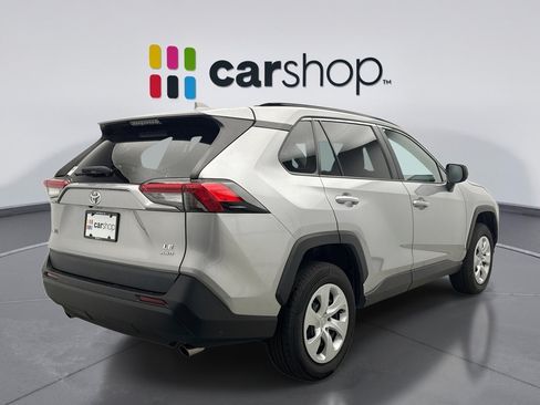 Used 2019 Toyota RAV4 LE AWD/4WD image 5
