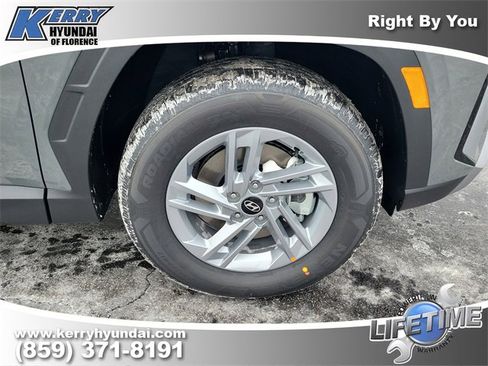 New 2026 Hyundai Tucson SE image 5