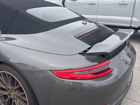 Used 2017 Porsche 911 Carrera image 8