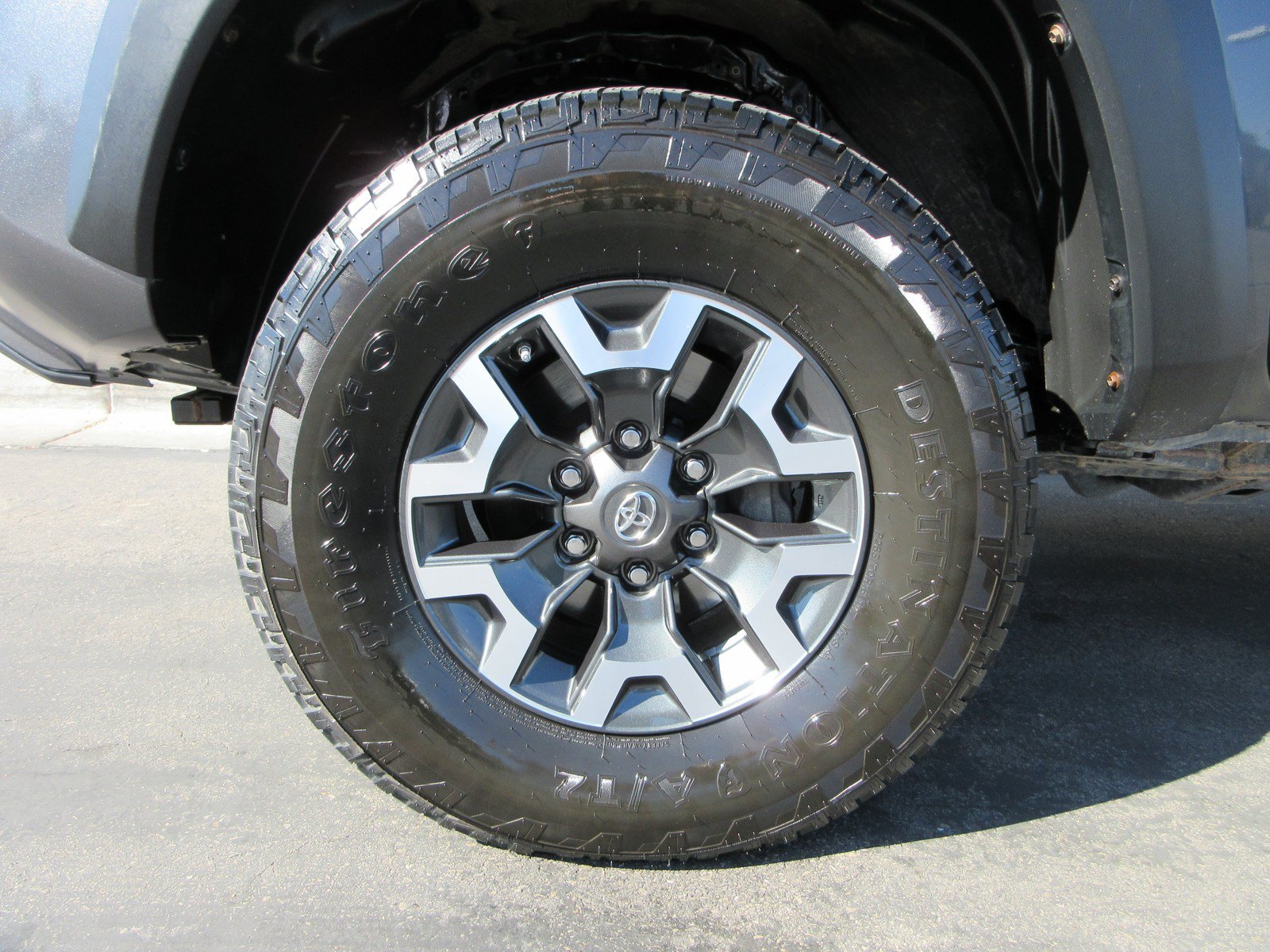 Used 2019 Toyota Tacoma TRD Off-Road AWD/4WD image 48