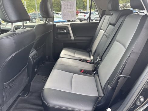 Used 2022 Toyota 4Runner SR5 Premium w/ Moonroof Package image 10