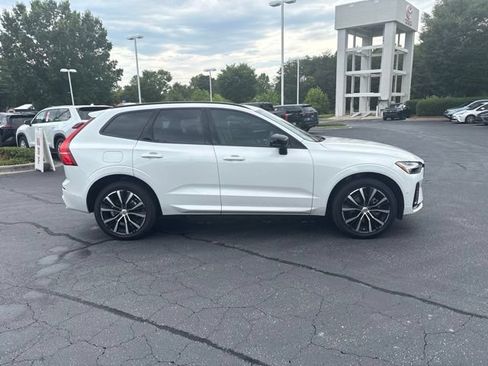 Used 2025 Volvo XC60 B5 Plus w/ Protection Package Premier AWD/4WD image 5