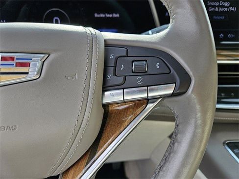 Certified 2023 Cadillac Escalade Premium Luxury Platinum w/ Heavy-Duty Trailer Package image 27