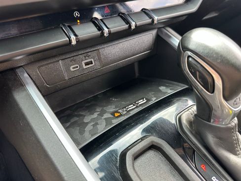 Used 2024 Chevrolet Colorado LT w/ LT Convenience Package II image 17