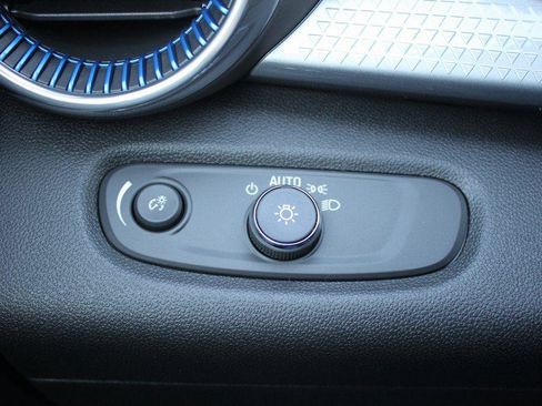 New 2026 Chevrolet Trax LT w/ Driver Confidence Package image 10