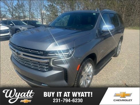 Used 2022 Chevrolet Tahoe Premier AWD/4WD image 1