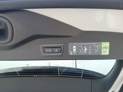 New 2026 BMW X5 sDrive40i image 10