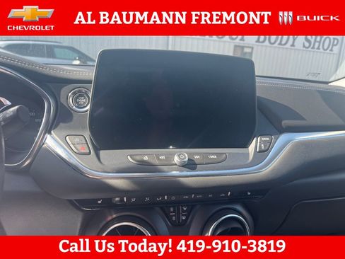 Used 2024 Chevrolet Blazer LT w/ Convenience Package FWD image 17