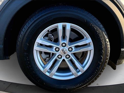 Used 2021 Ford Explorer XLT w/ Class III Trailer Tow Package image 33