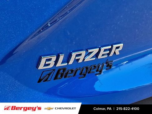 Certified 2024 Chevrolet Blazer LT w/ Convenience Package FWD image 31