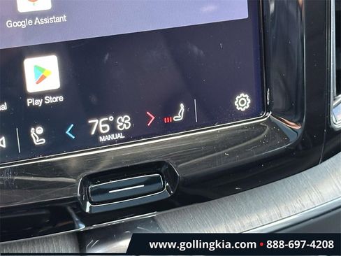 Used 2025 Volvo XC60 B5 Plus w/ Climate Package image 26