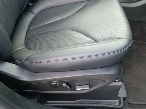 Used 2023 Lincoln Nautilus Reserve AWD/4WD image 18