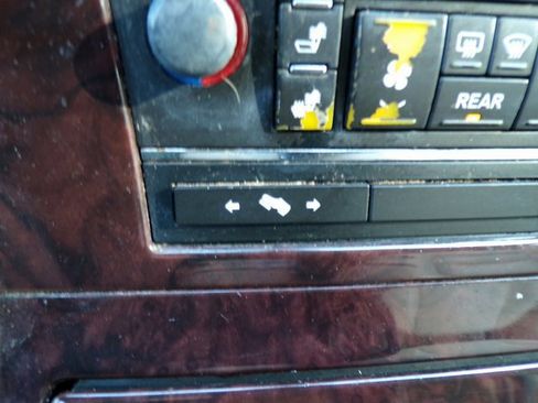 Used 2013 Cadillac Escalade ESV Luxury image 31