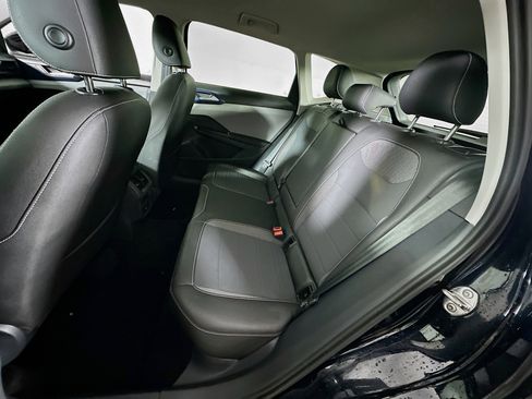 Used 2024 Volkswagen Taos SE image 26